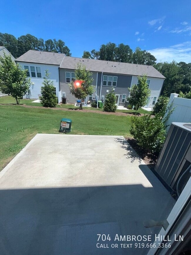 704 Ambrose Hl Ln in Wendell, NC - Building Photo - Building Photo