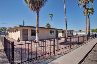 2837-2841 W Melvin St in Phoenix, AZ - Foto de edificio - Building Photo