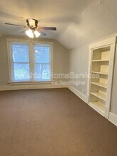 209 Chandler Blvd in Macomb, IL - Foto de edificio - Building Photo