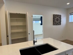 11850-11884 84 Ave in Grande Prairie, AB - Building Photo - Building Photo