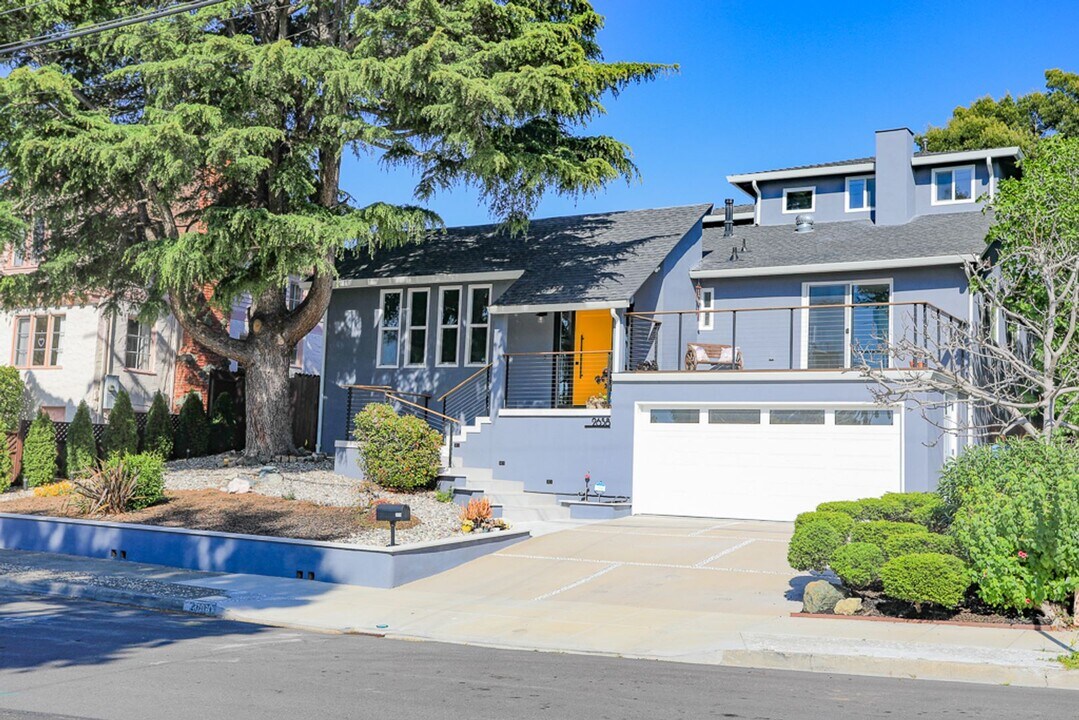 2658 Mira Vista Dr in Richmond, CA - Building Photo