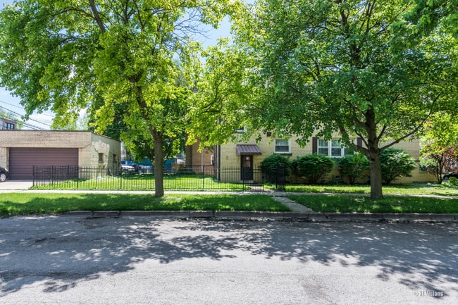 10601 S Artesian Ave, Unit 1