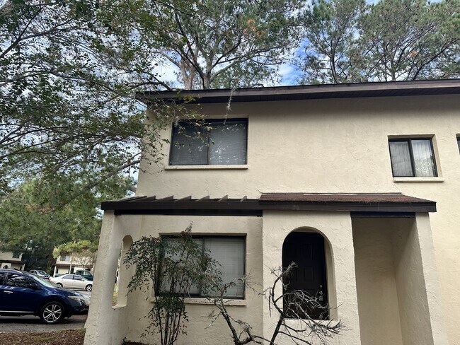 property at 2735 SW 35th Pl