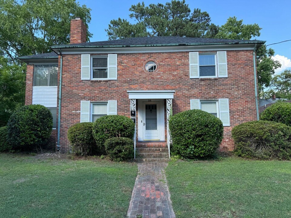 216 Glen Echo Dr in Norfolk, VA - Building Photo
