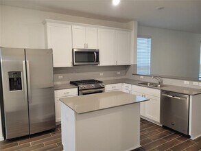 549 Pickrell Lp in Liberty Hill, TX - Building Photo - Building Photo