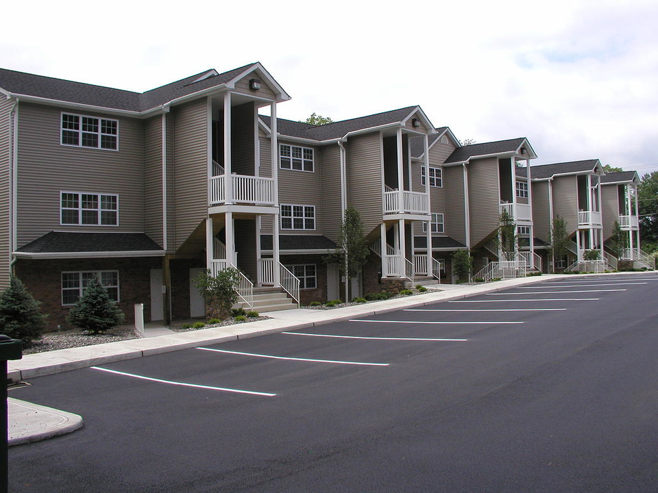 Phillips Street Apartments in Stroudsburg, PA - Foto de edificio