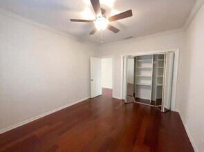 11950 Rising Sun Way in Gold River, CA - Foto de edificio - Building Photo