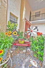 185 Lake Evelyn Dr in West Palm Beach, FL - Building Photo - Building Photo