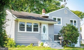 138 Edwards Dr in Gloucester City, NJ - Building Photo