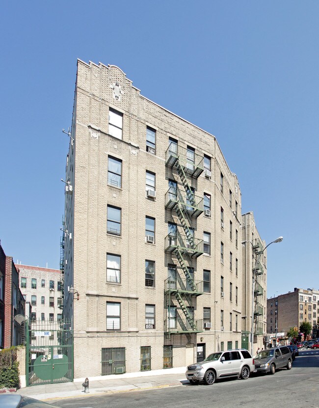 1893-1895 Andrews Ave in Bronx, NY - Building Photo - Building Photo