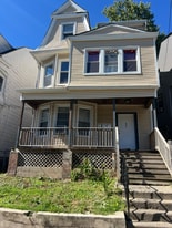 877 S 14th St in Newark, NJ - Building Photo