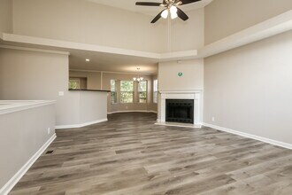 5356 Village Way in Nashville, TN - Building Photo - Building Photo