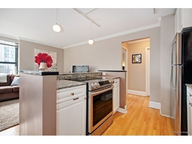 419 W Wellington Ave, Unit C