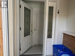 459 Bernhard Crescent in Oshawa, ON - Building Photo - Building Photo