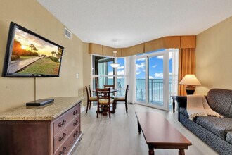 2504 N Ocean Blvd in Myrtle Beach, SC - Building Photo - Building Photo