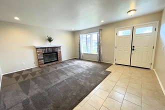 12320 Yuma Ct in Moreno Valley, CA - Building Photo - Building Photo