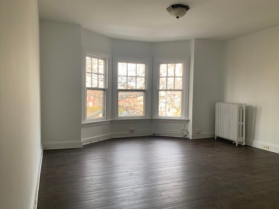 223 Briggs St, Unit 3A in Harrisburg, PA - Building Photo