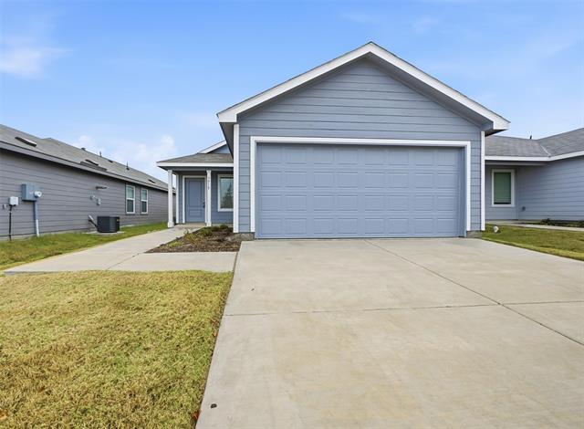 3918 Selawik St in Sherman, TX - Building Photo