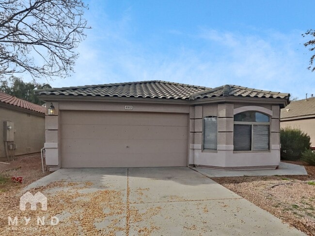 property at 41613 W Sunland Dr