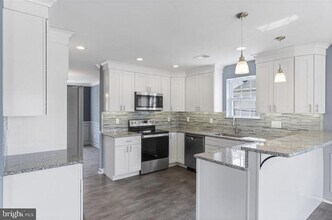 802 Sixth Ave in Croydon, PA - Building Photo - Building Photo