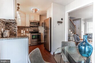 2122 Arlington Terrace in Alexandria, VA - Building Photo - Building Photo
