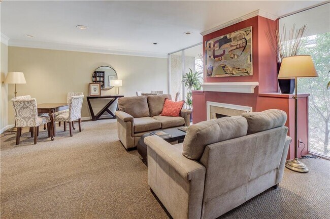 2637 Peachtree Rd NE in Atlanta, GA - Building Photo - Building Photo