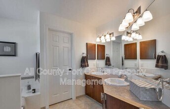 2248 Smallwood Dr in Fort Collins, CO - Building Photo - Building Photo