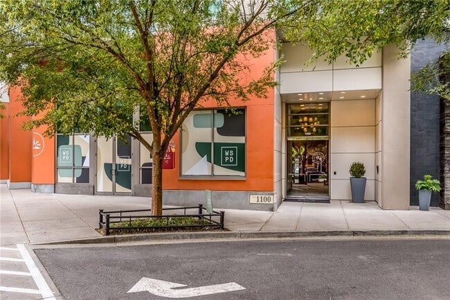 1100 Howell Mill Rd NW in Atlanta, GA - Foto de edificio - Building Photo