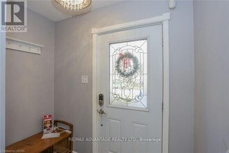 17 Sterling St in London, ON - Building Photo - Building Photo