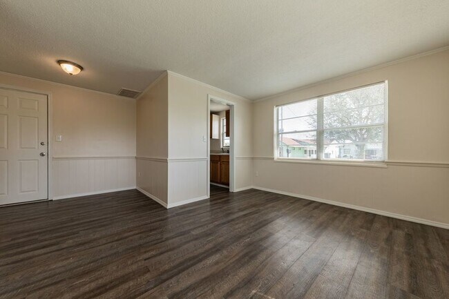 907 Lake Jessie Dr in Winter Haven, FL - Building Photo - Building Photo