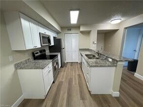 2142 Arbour Walk Cir-Unit -2618 in Naples, FL - Building Photo - Building Photo