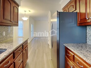 5512 Westerborne Dr in Greensboro, NC - Building Photo - Building Photo