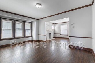 1731 S Crescent Ave in Independence, MO - Building Photo - Building Photo