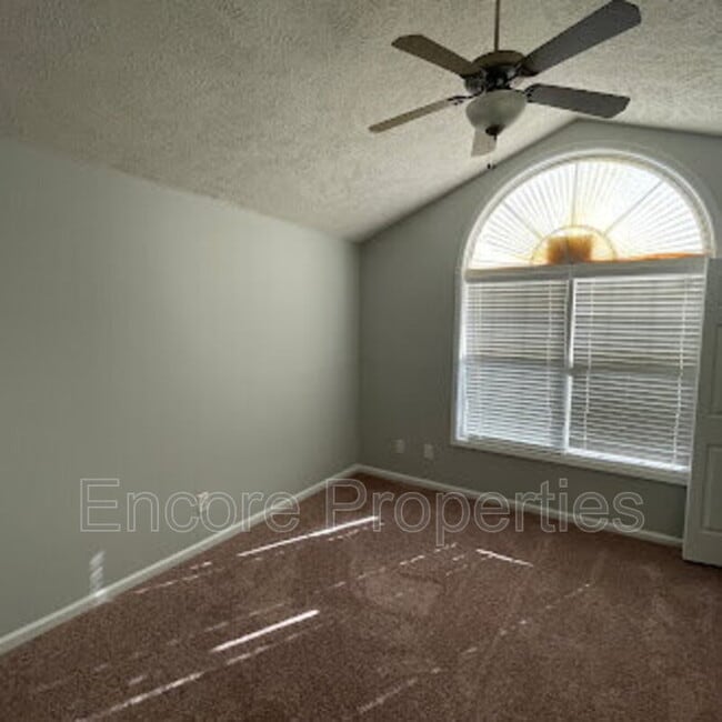 1240 Chimney Swift Dr in Fayetteville, NC - Building Photo - Building Photo