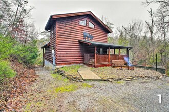 3375 Caywood Rd in Dandridge, TN - Building Photo - Building Photo