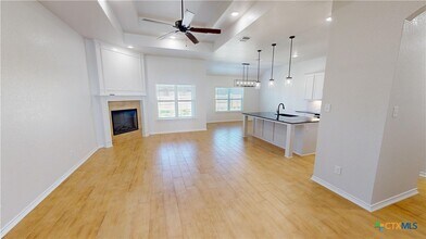 808 Dred Roger Circle in Killeen, TX - Foto de edificio - Building Photo