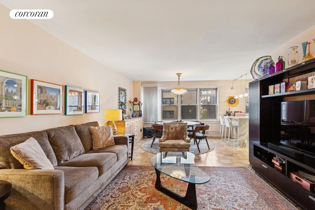 155 E 38th St in New York, NY - Building Photo