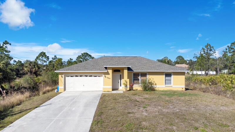 7864 Jayman Rd in North Port, FL - Building Photo