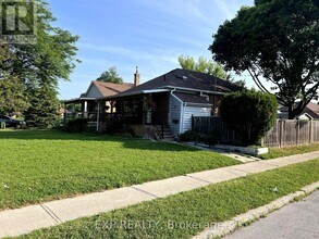 46 Ilfracombe Crescent in Toronto, ON - Building Photo - Building Photo
