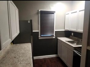 169 Paddock St, Unit Apt 4 in Watertown, NY - Building Photo - Building Photo