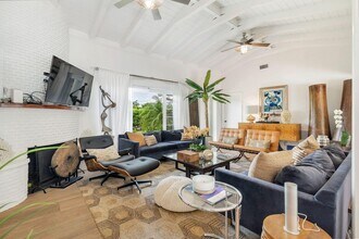 7311 W Lake Dr in West Palm Beach, FL - Building Photo - Building Photo