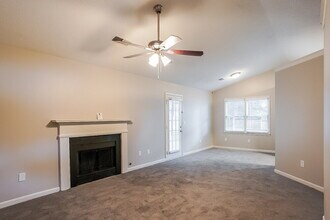 76 Villa Rosa Dr in Temple, GA - Building Photo - Building Photo