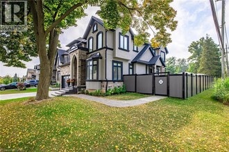 4 Lockman Dr in Hamilton, ON - Building Photo - Building Photo