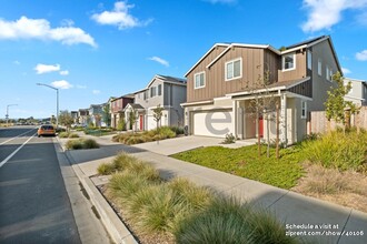 110 Marcus Rd in American Canyon, CA - Building Photo - Building Photo