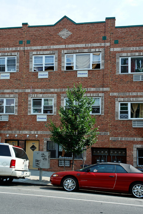 863 E 169th St in Bronx, NY - Building Photo