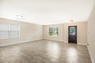 16334 Cole Bridge Ln in Cypress, TX - Building Photo - Building Photo