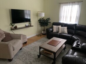 3754 E Denton Ave in St. Francis, WI - Building Photo - Building Photo