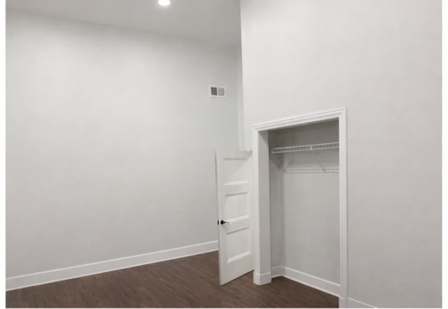 2501 S Whipple St, Unit 1 in Chicago, IL - Building Photo - Building Photo