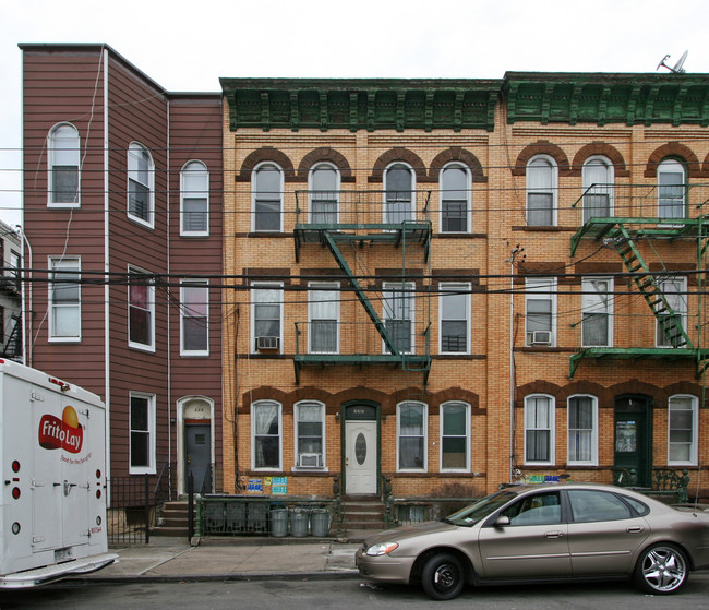 337 Grove St in Brooklyn, NY - Building Photo - Building Photo