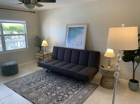 3915 S Flagler Dr in West Palm Beach, FL - Building Photo
